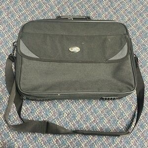 Preloved Icon Laptop Bag - Black